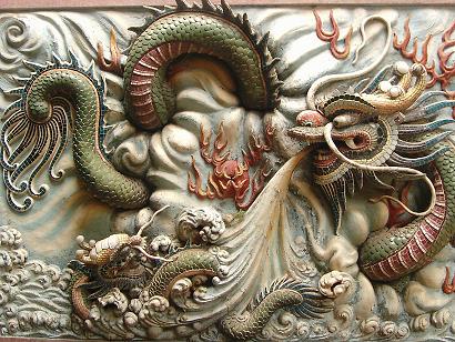 boeser Drachen mit langen Nasenhaaren