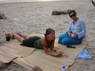 neues Lieblingsgetraenk: Cola mit Rum am Strand (der Strand ist wichtig, sonst schmeckt es nicht)