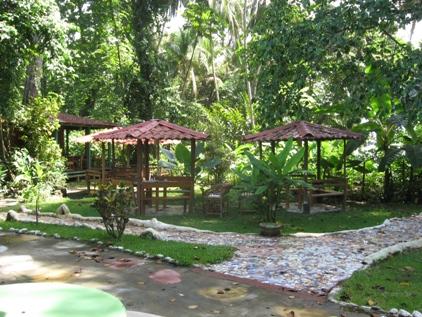 Blick aus unserer Cabina in Puerto Viejo