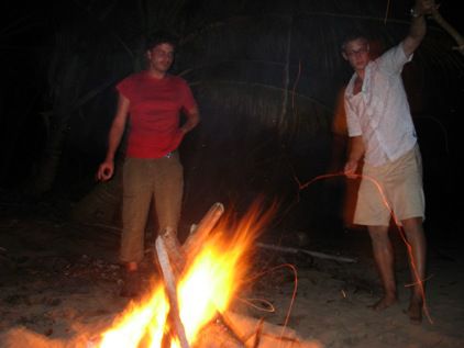 auch beim Lagerfeuer hatten wir den Strand fuer uns