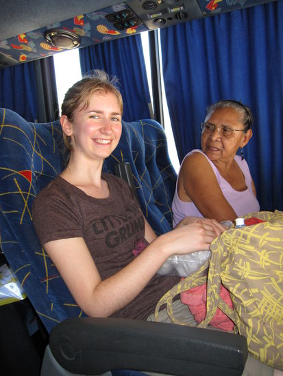 Daisy mit neuer Freundin 