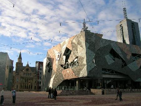 Keine Ostereier, dafuer aber schicke architektonische Gegensaetze in Melbourne
