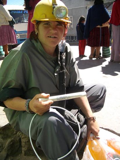 Petra und das Dynamit.
Petra and the dynamite.