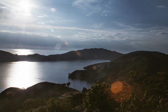 Lago Titicaca ... Blick nach Peru
