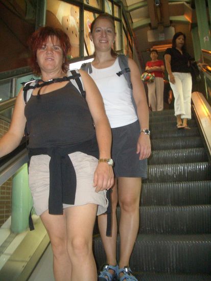 Auf der Rolltreppe ...