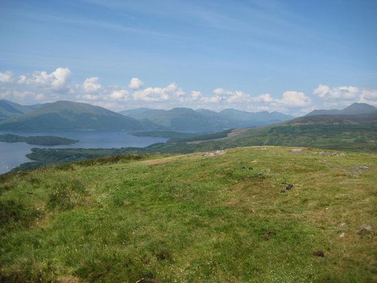 Ausblick vom Conic Hill auf den Loch Lomond