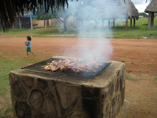 In San Franzisco gibt es überall pollo asado: fast vor jedem Haus steht so ein Grill!