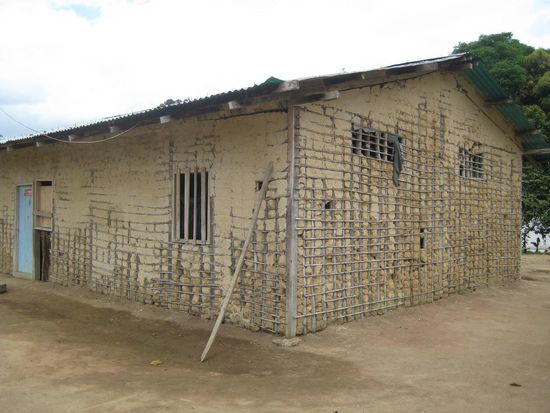 Ein Haus mit Wänden