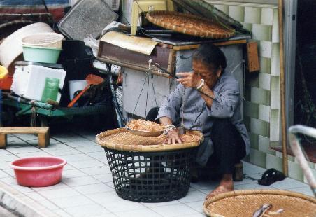 Alte Frau in Tai O