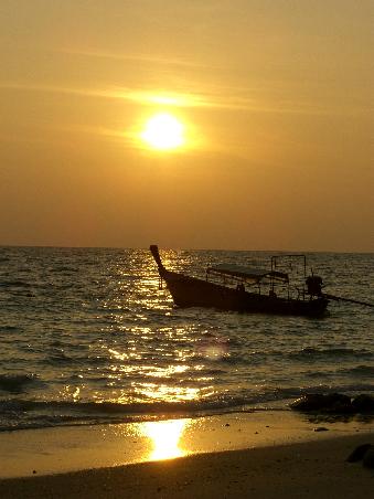 Sonnenaufgang auf Phi Phi um 06:40