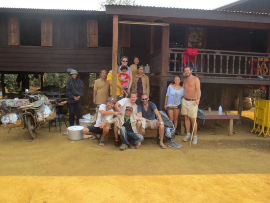 Gruppe mit "Gastfamilie"
