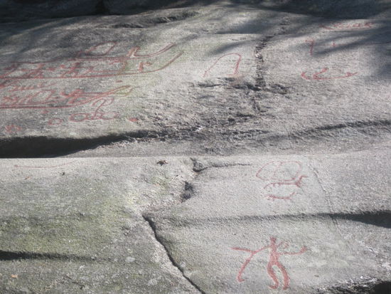 Felsritzungen bei Begby