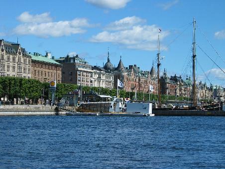 Blick auf den Strandvägen, der teuersten Straße Stockholm´s