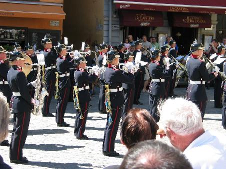 Platzkonzert der königlichen Wache auf Gamla Stan ( der Altstadt )