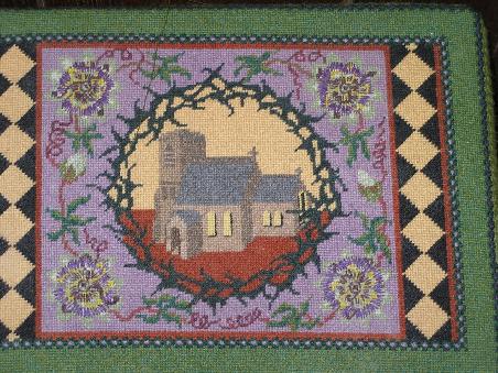 Snowshill, St. Barnabas, Kissen