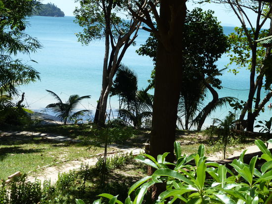 Unser Sicht von der Terasse des Bungalows Nr. 3 in den Chomjan Resort Bungalows