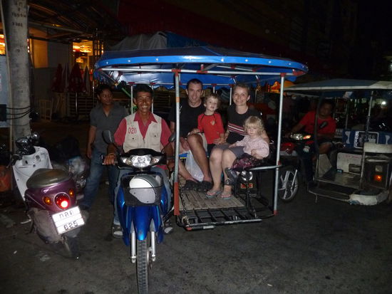 Moped Taxi mit Seitenwagen