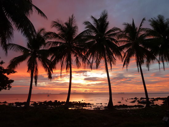 Wow, Sonnenuntegang am Golden Pearl Beach!!