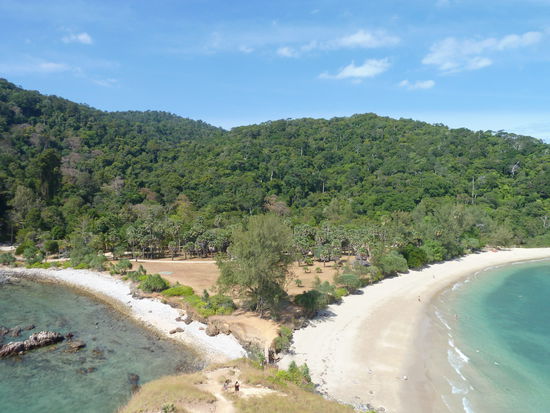 Sicht vom Leuchtturm auf die beiden Strände
