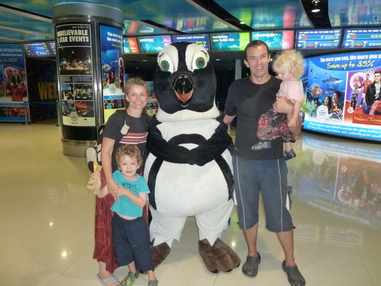 So wurden wir vor dem Siam Ocean World empfangen!