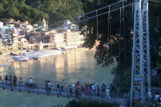 Vom Balkon aus Menschen beobachten und...