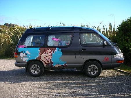Das ist mein Ghostbustersvan - klein aber Oho. 4WD und extra Turbo und mein Zuhause fuer die naechsten Wochen...