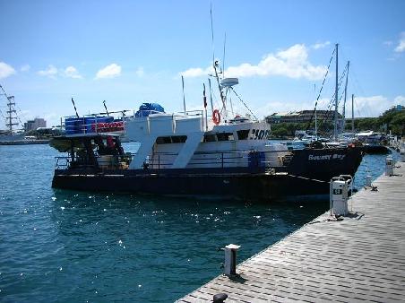 Auf diesem Schiff (Bounty Bay) haette ich 25 Tage arbeiten koennen, allerdings haette dies beduetet: kein Suedamerika! Somit, weiter auf der Suche nach dem Paradis.