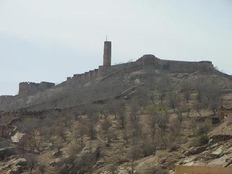 Das Amber Fort in der naehe von Jaipur.