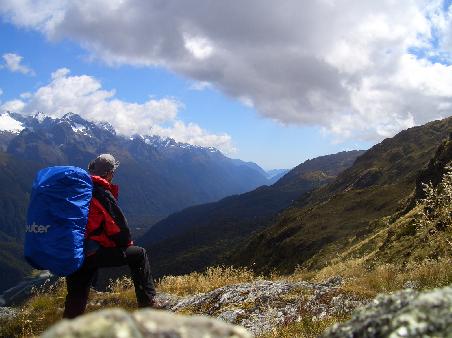 Das Hollyford Tal zum Meer hinaus