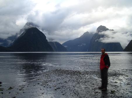 Am Milford Sound ist das Wetter recht pasabel, dafuer das es eine der regenreichsten Regionen der Erde ist