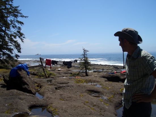 Bis um die Mittagszeit ist trocknen der Kleidung angesagt.