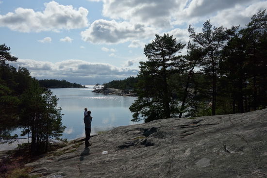 Die Schäreninseln in der Nähe von Stockholm laden zum wandern ein.