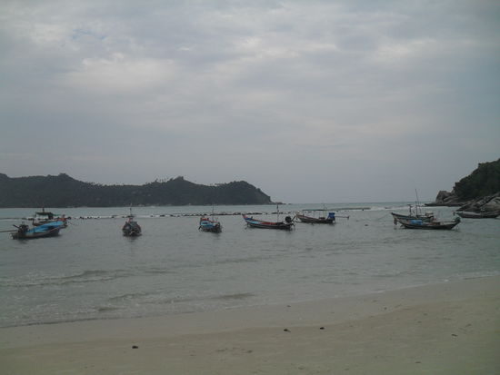 Unser Strand direkt vor unserer Bungalowanlage heute Morgen bei Regen