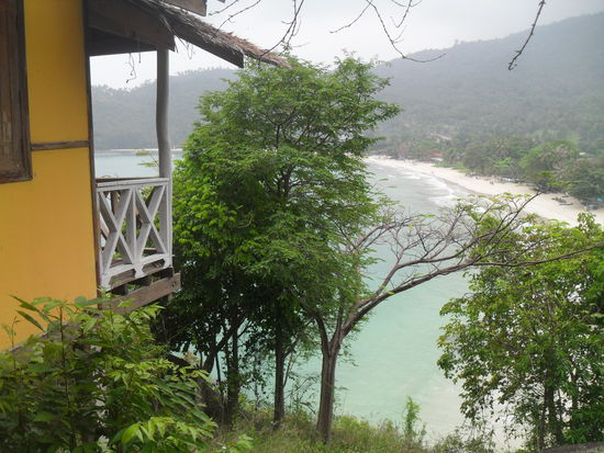 Tolle Aussicht ueber unsere Bucht - bei Nieselregen