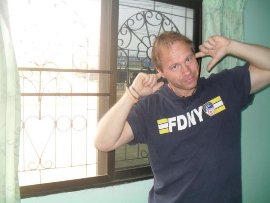 direkt an der Schnellstrasse ging ohne Ohren zuhalten nix