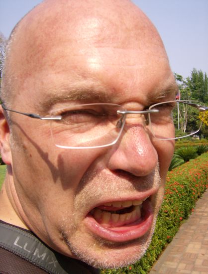 Vientiane - 12:00 mittags - 39° - Achim leidet