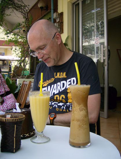 Ohne geht einfach nicht - Noy's Fruit Heaven. Der Eiskaffee-Shake ist übrigens auch unbedingt zu empfehlen....