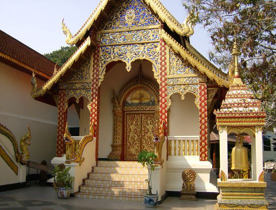 Schon nett anzuschauen diese Tempel (dies ist nicht der Haupttempel, sondern ein kleineres Nebengebäude)