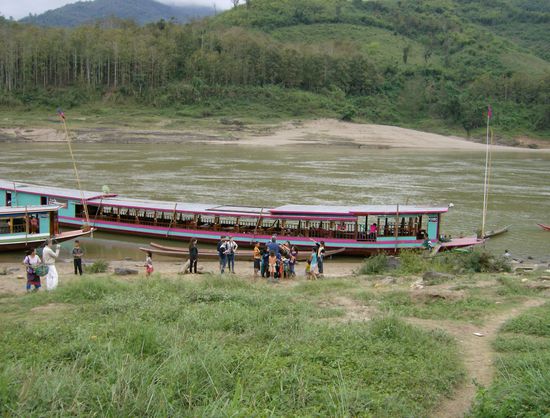 Unser schnuckeliges Boot, auf dem wir die nächsten zwei Tage verbringen werden. Wir sind übrigens nur 12 Passagiere - Platz satt