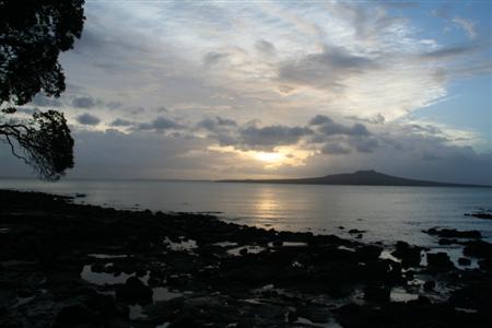 Sonnenaufgang in Takapuna Beach - Auckland
