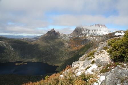 Cradle Mountain, noch leicht verhuellt