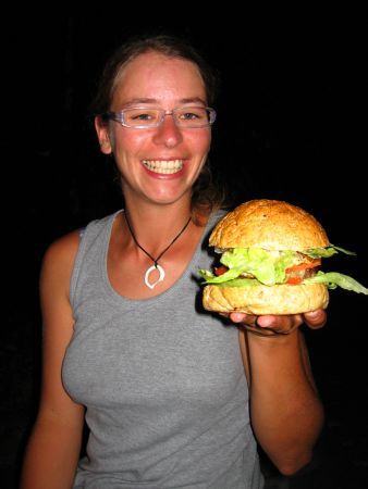 Statt Kuchen gabs Burger mit vielen Kerzen drauf\
