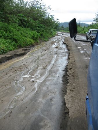 Aschepiste am Weg nach Matupit
