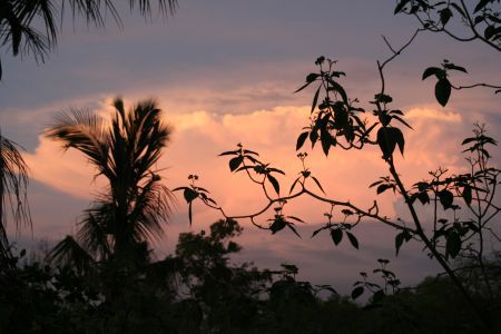 Sonnenuntergangsstimmung in Padang Padang
