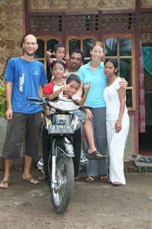 Abschiedsfoto mit Moped