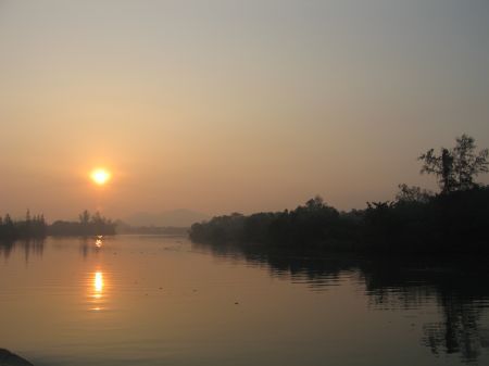 Sonnenaufgang bei der Ausfahrt aus Chumphon