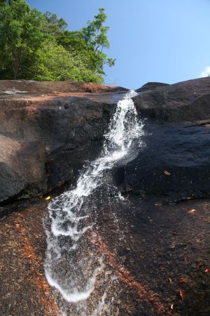Wasserfall in der Trockenzeit
