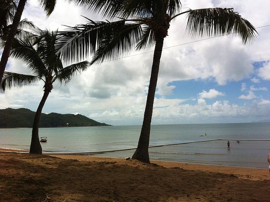 Und hier in dem angegrenzten Bereich, konnten wir "Baden", naja wohl eher plantschen....aber trotzdem...schee wars 