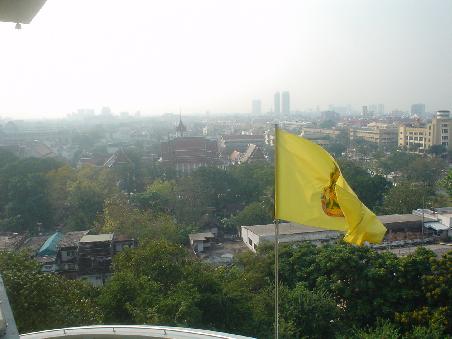 Smok over Bangkok