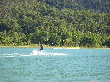 Einer der schoenen Tage, Wakeboarden in Cairns